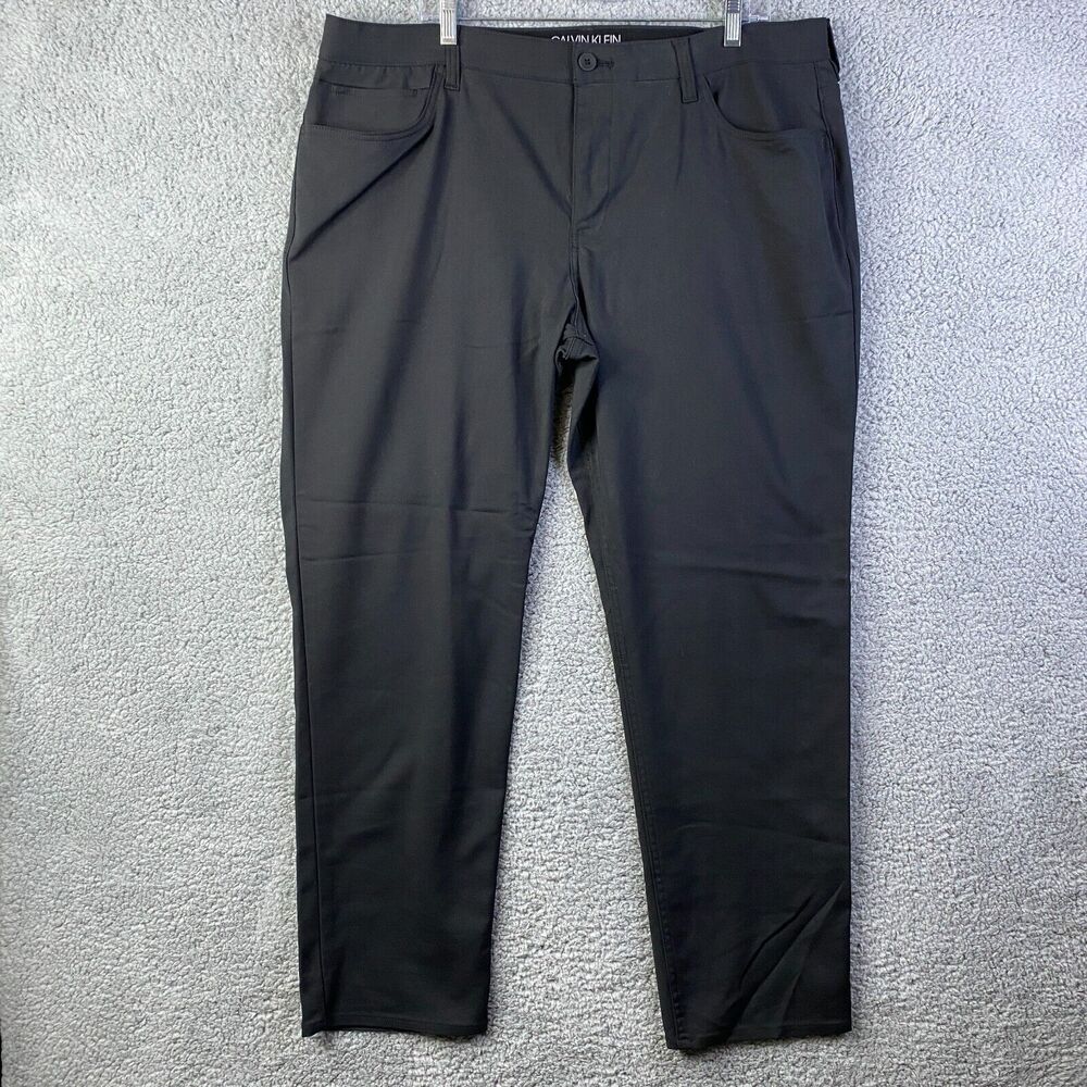 Calvin Klein Men's Straight Fit Jeans Black Size 40x30 Pre-Owned